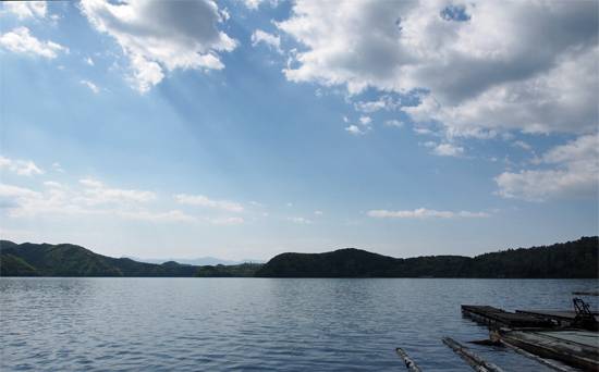 朝の野尻湖