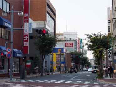 鮮やか羅建物