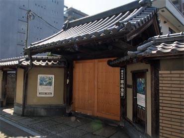 加賀前田家の門